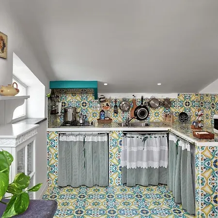 Casa Laura, S'agata Sui Due Golfi, Amalfi Coast, Italy *
